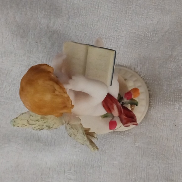 Lareaux Angel With Book Figurine - Picture 4 of 5